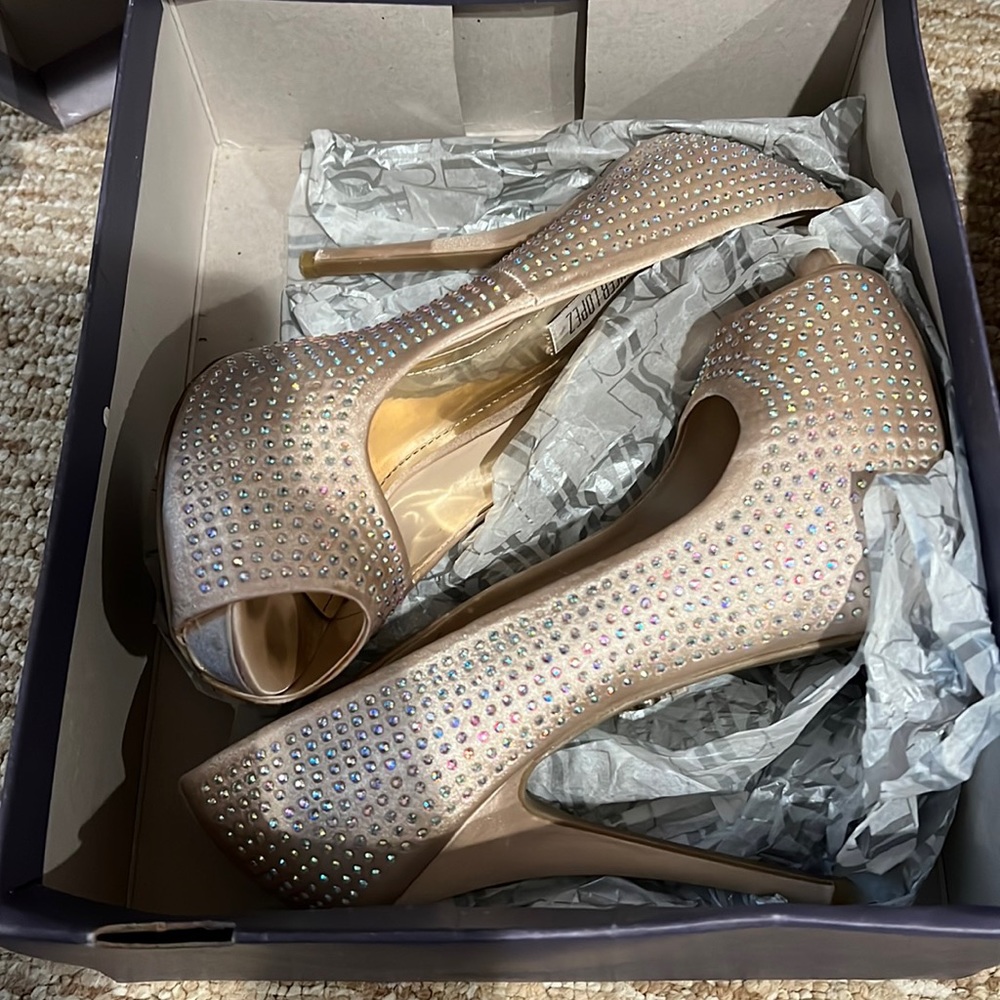 Jennifer Lopez heels